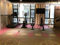 -思迈威健身(积玉桥万达店)