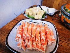 -毛辣果·贵州红酸汤牛肉火锅(西单店)