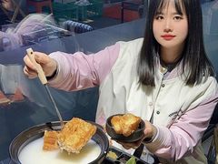 -牛牛和牛海鲜粥底火锅(长虹国际城店)