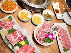 -明洞阿姨·韩式酱蟹烤肉·创意料理(三元桥店)