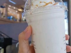 椰子ok瑞纳冰-瑞幸咖啡(东直门枢纽店)