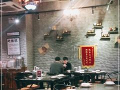 大堂-巴四老城区炭火蛙锅(张江店)