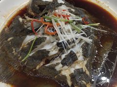 清蒸多宝鱼-裕德隆清真饭庄·天津特色菜(河东店)