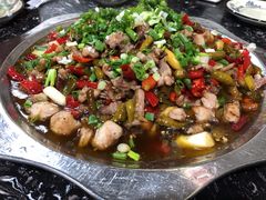 -廖哥泡椒兔(峨眉店)