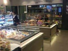 面包甜点陈列柜-巴黎贝甜(宜山路店)