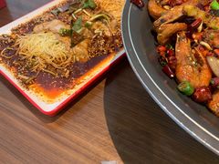 -有红鸡毛店·川菜(建设路店)