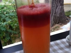 掺水的'鲜榨'西瓜汁，还很贵！-起士林西餐厅(东经路店)