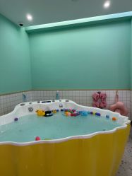 -Pony Baby宝尼婴幼儿游泳SPA馆