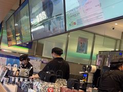 -霸王茶姬(上海静安大悦城店)