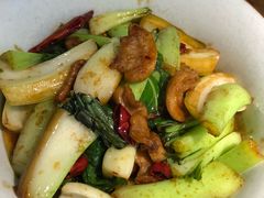 -洞庭土菜小炒馆(易发广场店)