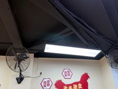 -明姨仔潮汕美食·碳炉猪脚·汕尾牛腩饭·起片鸡煲(起义路店)