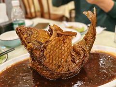 罾蹦鲤鱼-奥华餐厅·老张记(台基厂店)