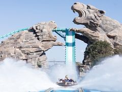 -七彩云南欢乐世界