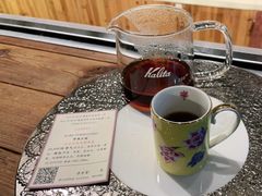 -LEO CAFE