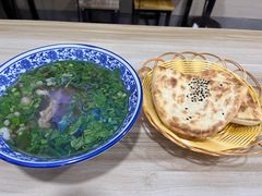 -丰登陕西水盆牛羊肉·泡馍