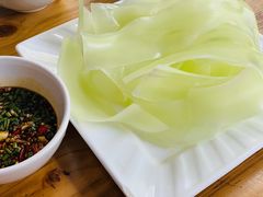 青笋-自贡盐帮菜·玩辣餐厅(樱花园西街店)