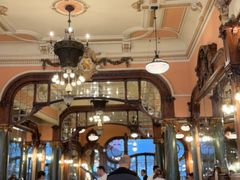 -Majestic Café
