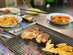 -马路牙子地桌烤肉(工体店)