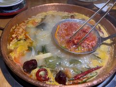 -洱火云南酸菜牛肉火锅(石景山当代商城店)