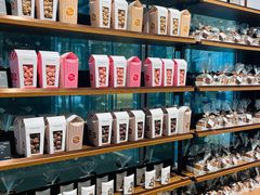 -Laderach 莱德拉(上海环贸iapm店)