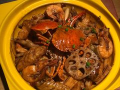 -多嘴肉蟹煲(万达店)