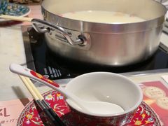 -尚尚仙·酸汤猪手·猪肚鸡火锅(华联万柳购物中心店)