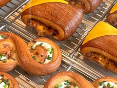 -VERIE BAKEHOUSE