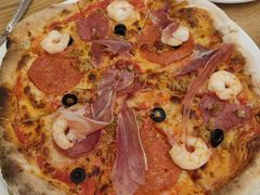 大眼肉披萨-城市大道红炉披萨烘焙坊