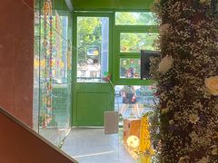 -Dragon Pizza•圆脸龙披萨·牛排餐厅