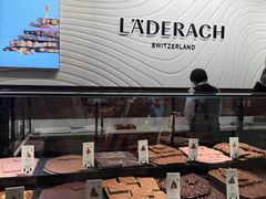 -Laderach 莱德拉(上海环贸iapm店)