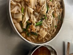 -正宗杨记普洱酸醋米线(总店)