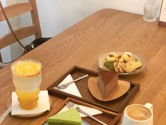 巧克力千层-白胡子咖啡(丽都园店)