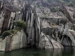 -绍兴东湖风景区