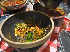 -罗霸蛮老岳阳大排档·鲜货烧烤·土吊子煨砂锅烧菜