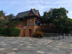-三亚湾红树林度假酒店美食街