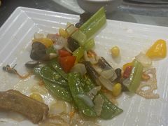 -绿雅居原生态农庄(小涌店)