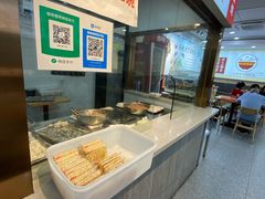自助取餐区-金陵老丁家馄饨