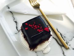 -UNI UNI(环亚凯瑟琳店)