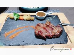 西冷牛排-悦享绿山墙西餐厅