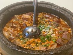 石锅肥肠血旺-铜锣湾·有麝自然香(重庆新天地店)