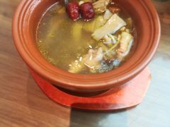 -有红鸡毛店·川菜(建设路店)