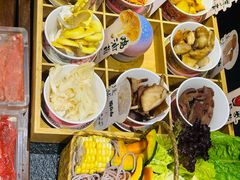 -菌自由丨野生菌火锅特色庭院餐厅(丽江古城店)