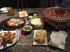 -三人行骨头王火锅(长寿店)
