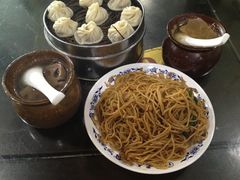 南昌猪肉炒粉-龙老五汤店(站前西路店)
