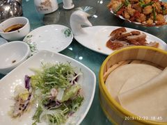 -六和聚传统烤鸭.天津菜(和平店)