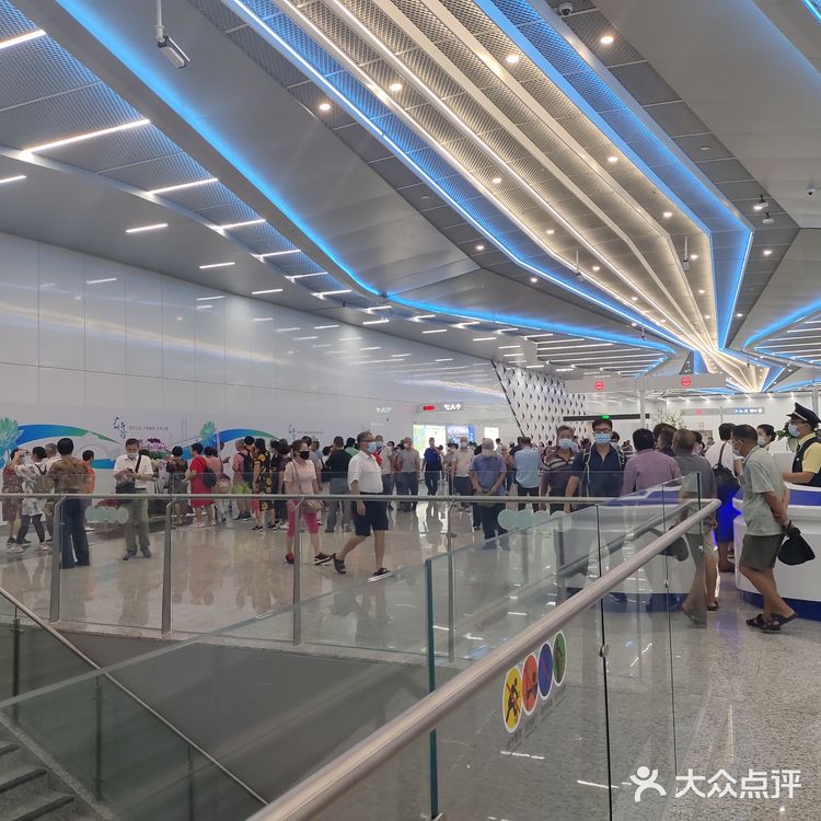 地铁18号线第二天各个换乘站体验实录