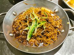 炸酱拉面-富乐满韩国正宗炸鸡韩国料理(虹泉路店)