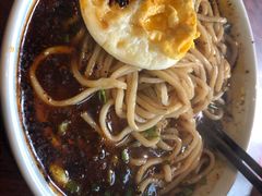 招牌传统麻辣面-聚合鑫东北熏酱熟食麻辣面(长阳店)