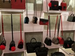 -BeLLE 百丽(凯德闵行商业中心店)