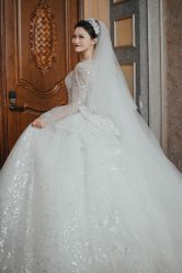 点击看大图 -爱伊人婚纱礼服美妆馆